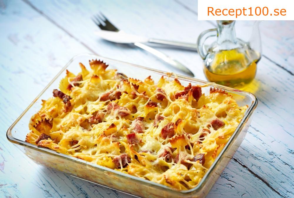 Gratinerad pasta med rökta kött