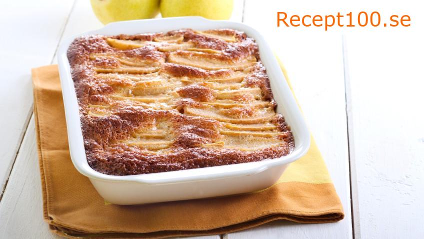 Hålad kaka med glasyr och citronpudding