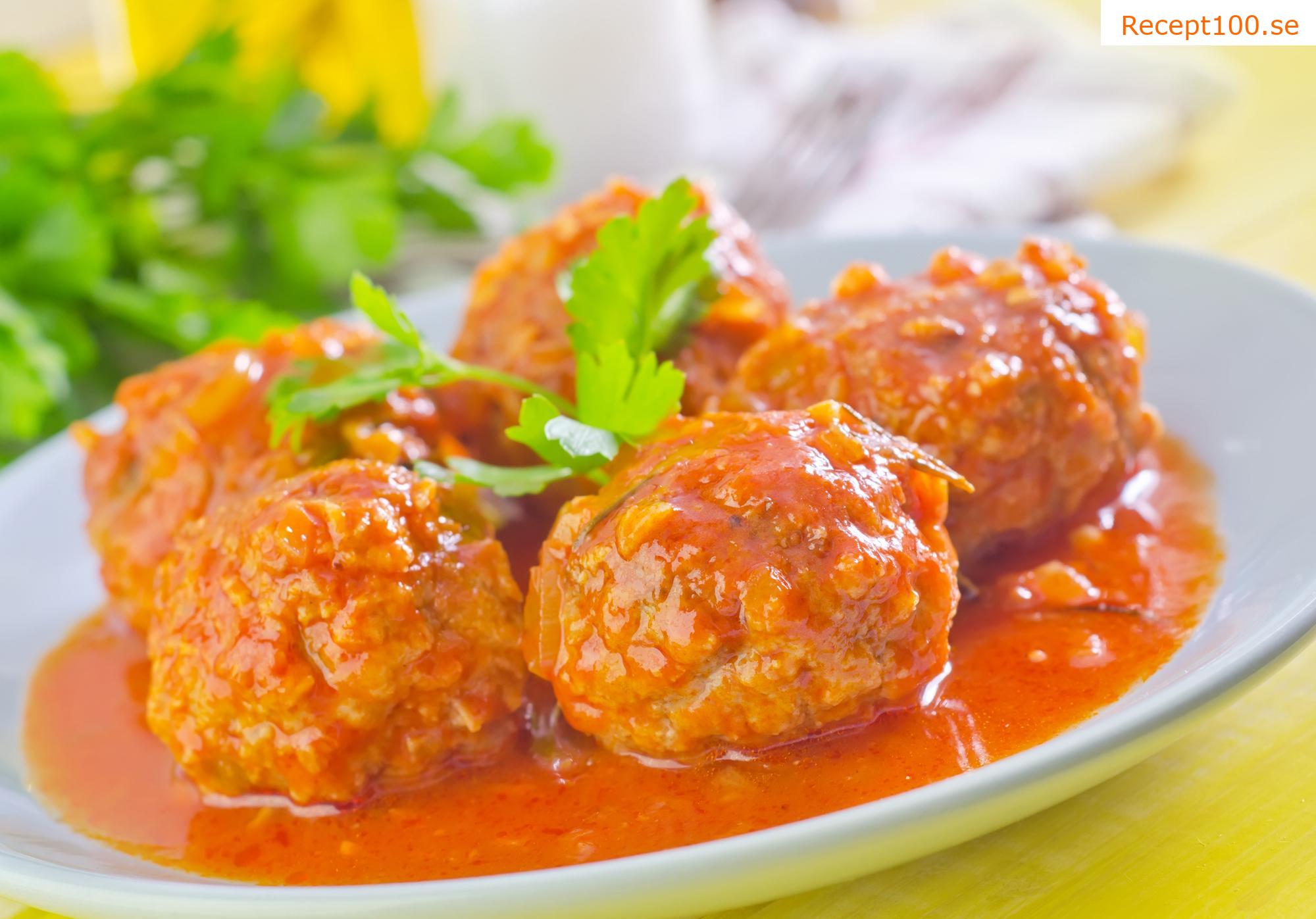 Köttbullar i gräddsås