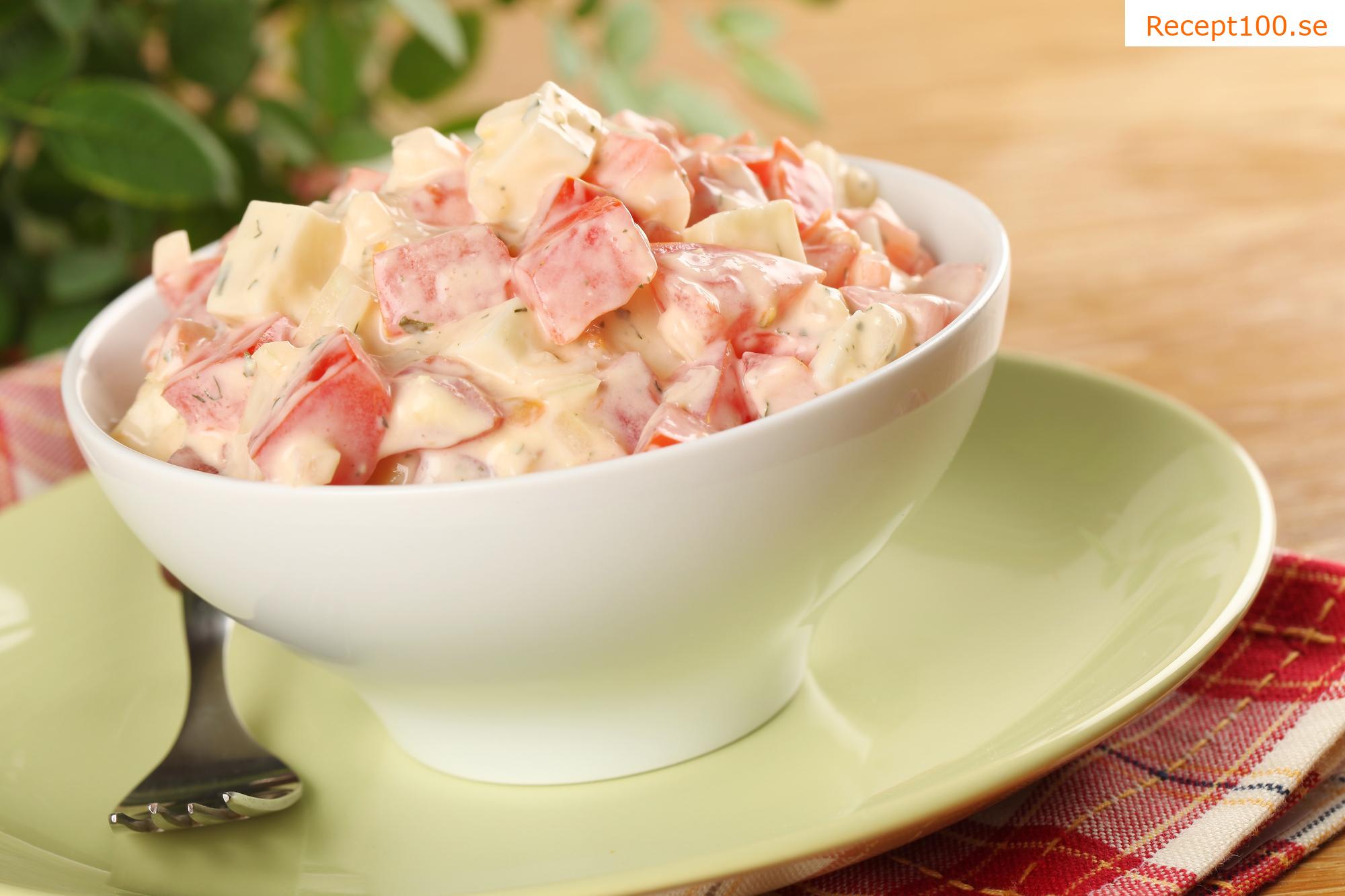 Tomatsallad med gräddfil